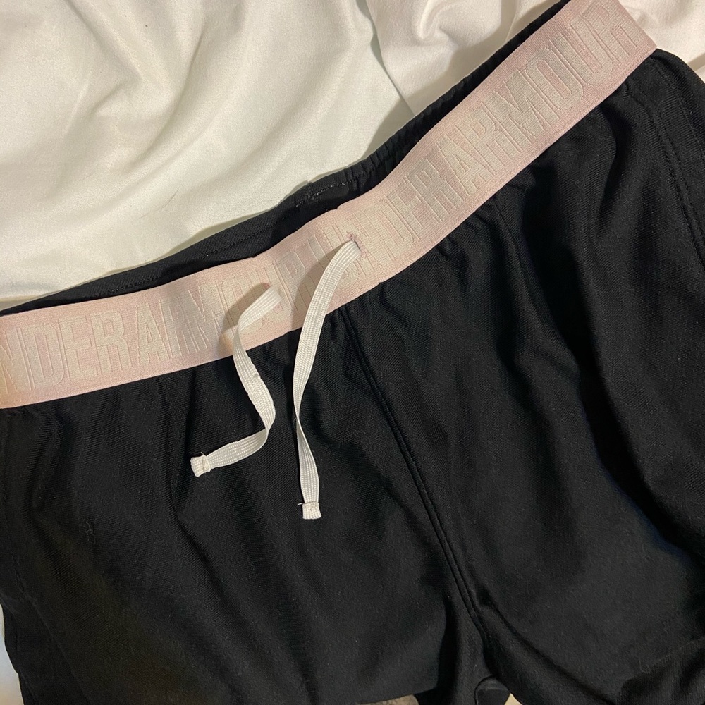 Black under armour drawstring shorts